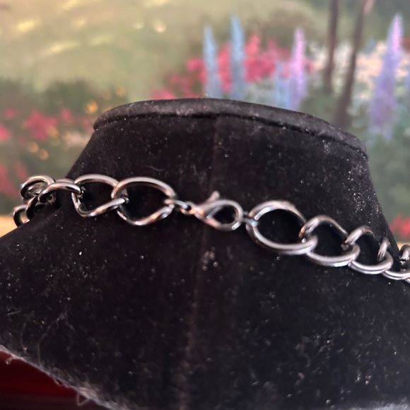 NWOT Silver and Black Multi-Chain Necklace 10” Length - Picture 4 of 4